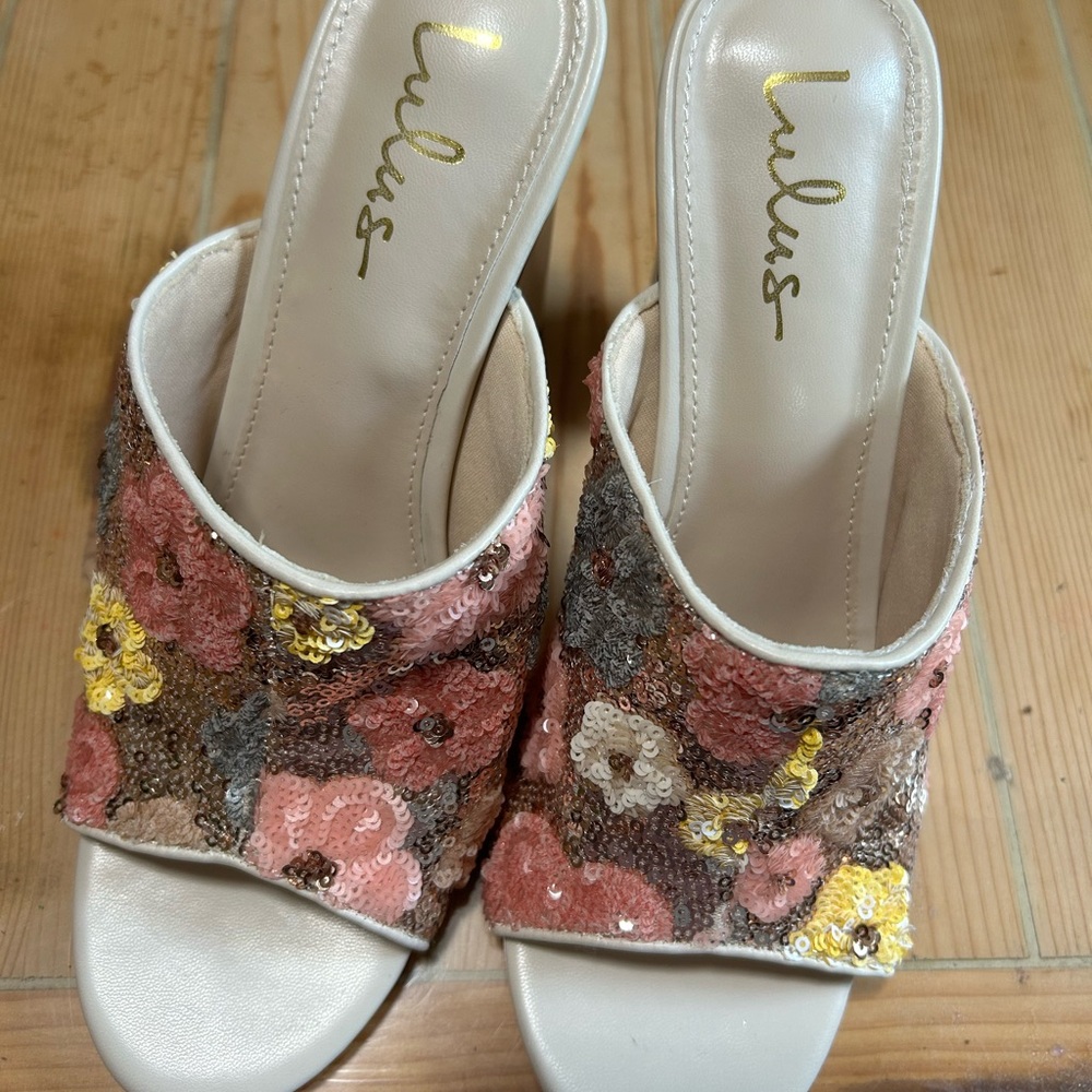 NWOB Lulus Callixta Pink Bone Floral Sequin Slide Heels – Size 8.5 - Picture 4 of 8